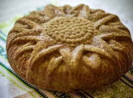 Ржаной КАРАВАЙ на закваске «с кунжутом и черносливом», 1,5 кг