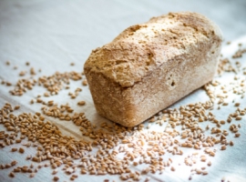 Пшеничный  цельнозерновой Хлеб с курагой, 330-350 г