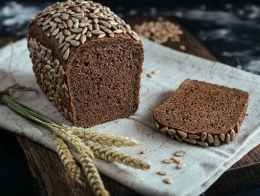 Как испечь свой первый ржаной хлеб на закваске дома: пошаговая инструкция для новичков.